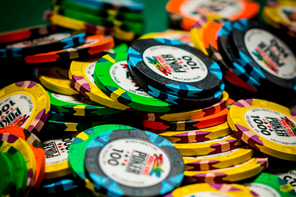 Chip Poker Rio được làm từ chất liệu Ceramic cao cấp