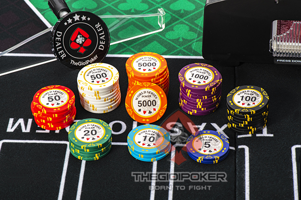 Phỉnh poker 300 chip World series poker có đủ mệnh giá từ 5 đến 5000 khách hàng có thể lựa chọn tuỳ ý rất tiện dụng