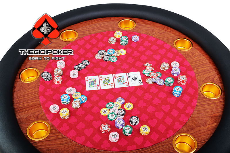 Chip poker clay cao cấp chuyên nghiệp món quà ý nghĩ trong dịp tết nguyên đán 2021
