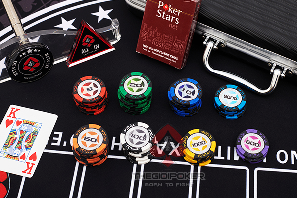 Khi mua bộ chip poker star 500 phỉnh khách hàng sẽ nhận được rất nhiều quà tặng