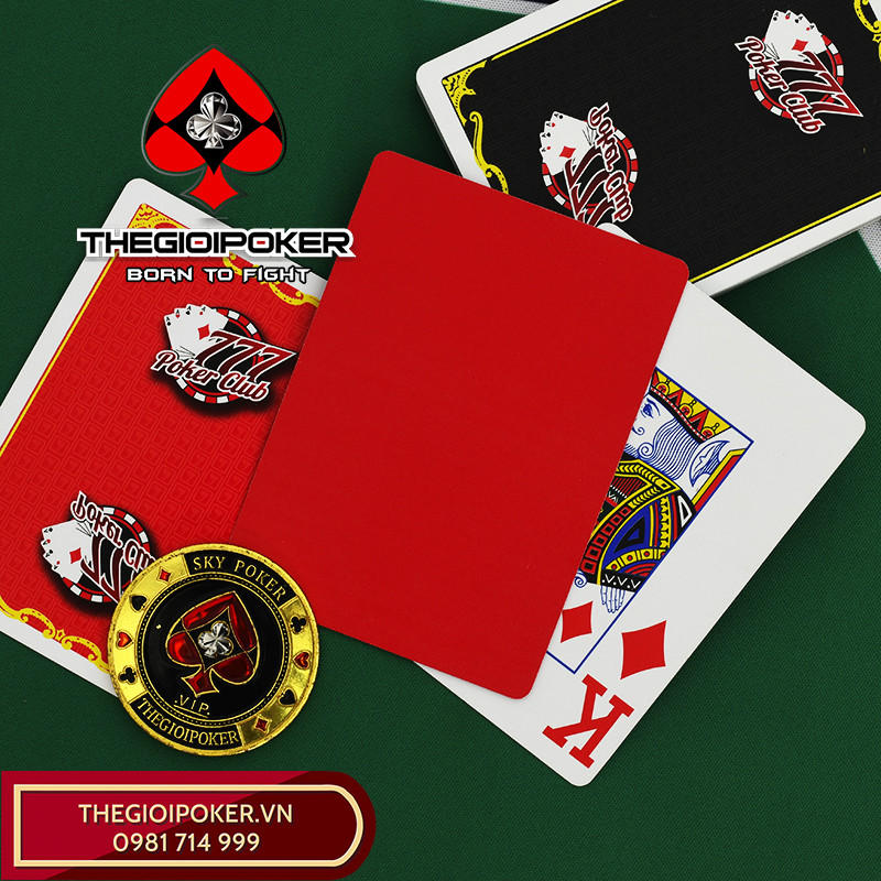 Trong mỗi bộ bài poker 777 đều được tặng 1 lá Cut Card màu đỏ