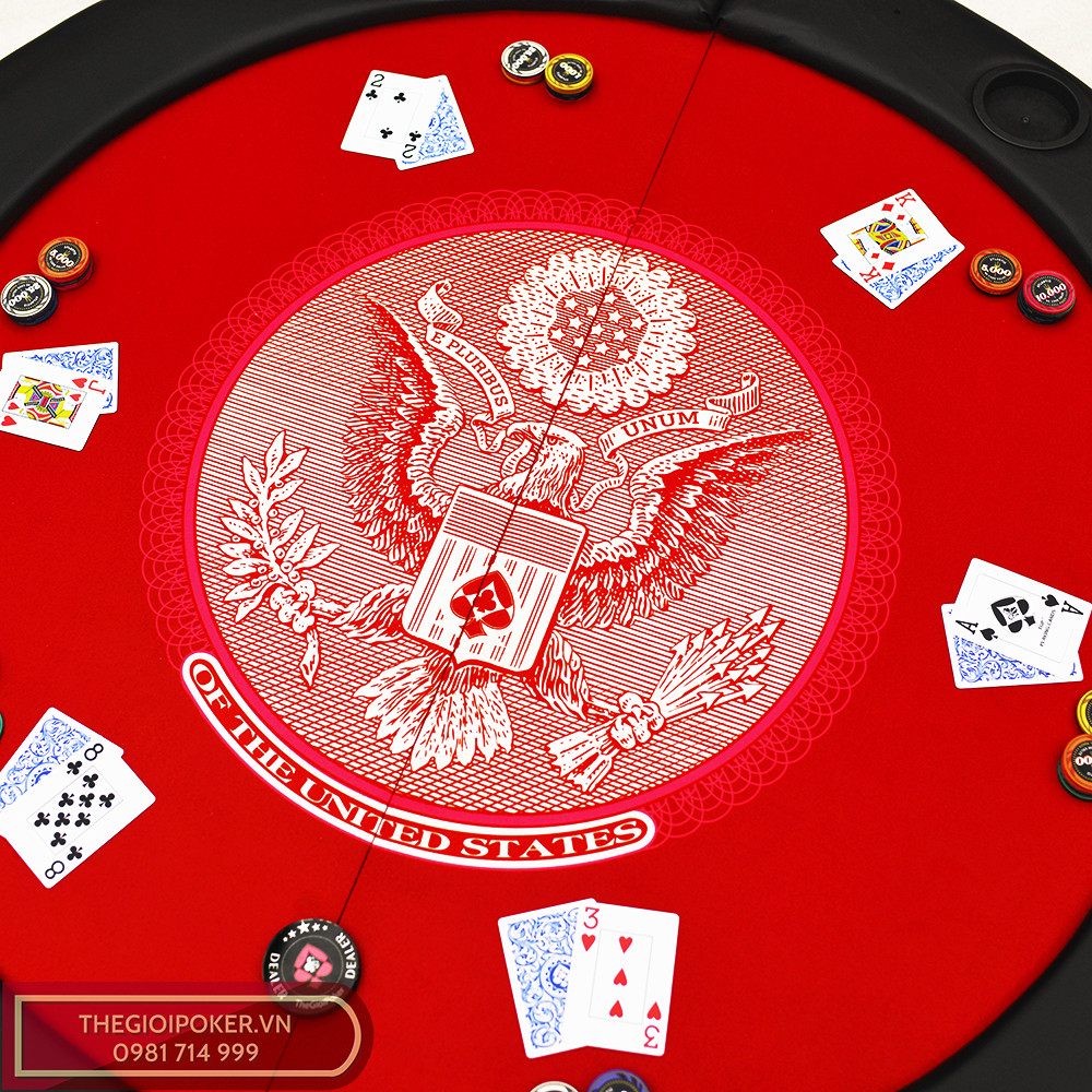 Mặt bàn poker tròn được thiết kế dành cho 4 đến 6 người chơi