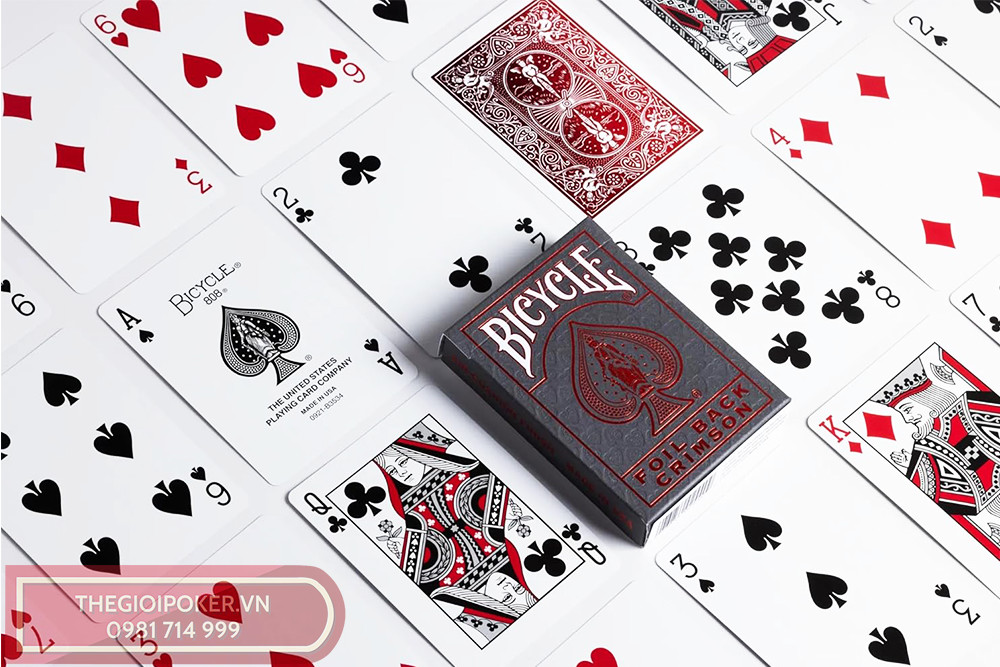 bộ bài tây FoilBack Crimson nổi bật
