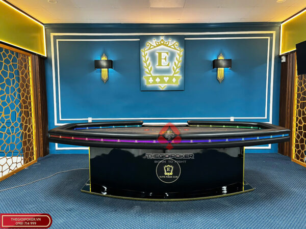 ban-poker-Final-Elite-Pokerclub-Hai-Phong