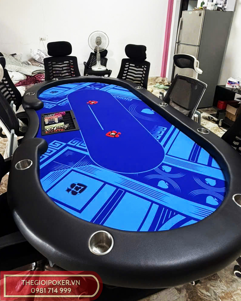 Bàn Poker Maverick được lắp đặt tại nhà khách hàng